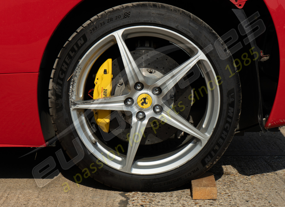 ferrari 458 italia (rhd) avec moins de 20k tbc, en cours de préparation pour le démantèlement #25