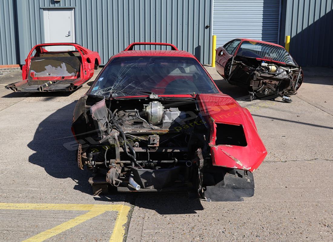 ferrari 328 (1988) avec n/a, en préparation pour le démontage #11