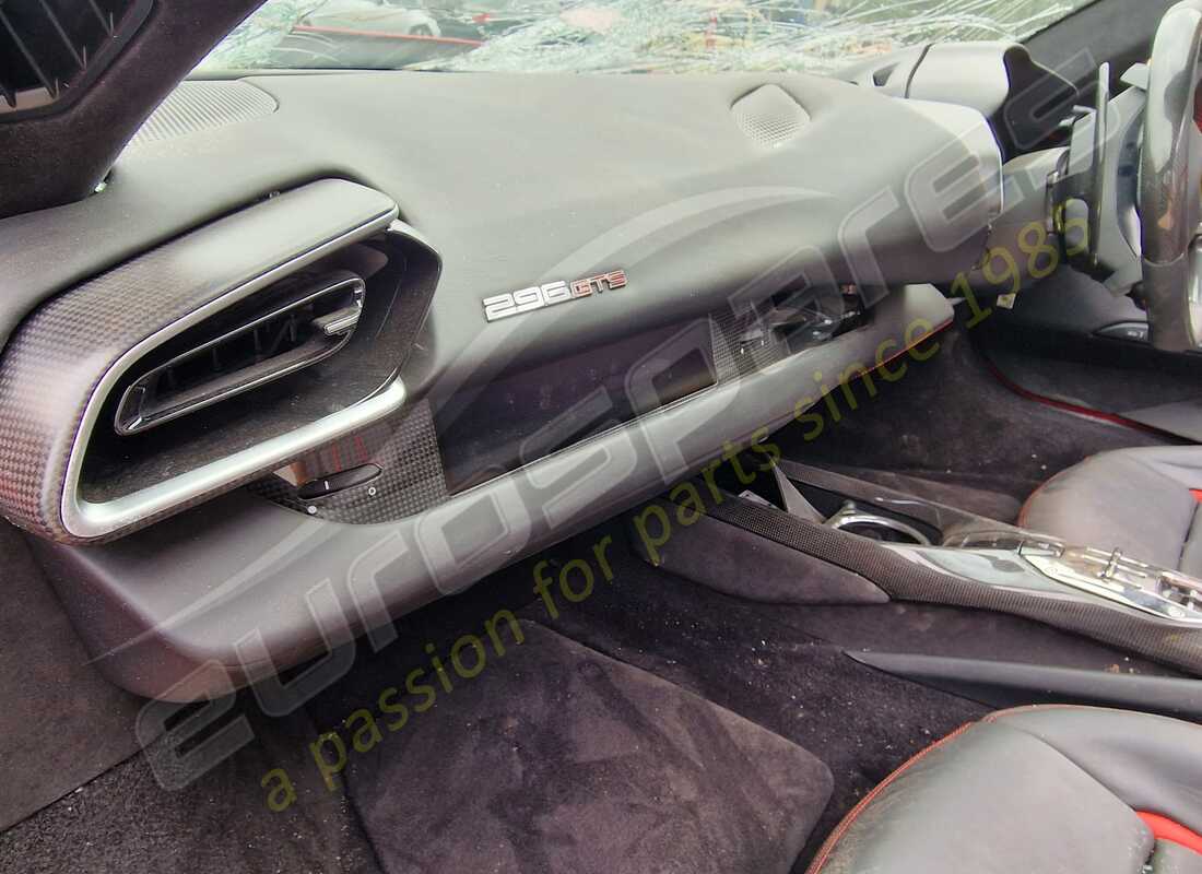 ferrari 296 gts avec 2525 miles, en préparation pour le démontage #14