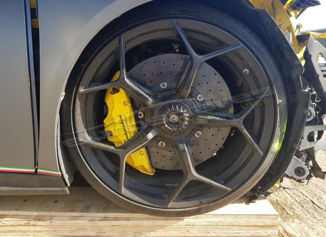 lamborghini 2018 (performante coupe) avec 0 miles, en préparation pour le démontage #19