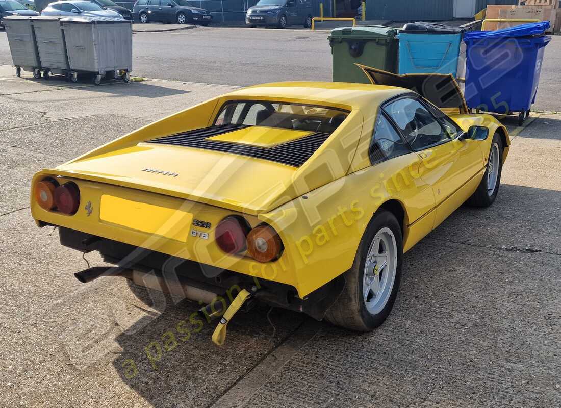 ferrari 328 (1985) avec 82149 miles, en préparation pour le démontage #5