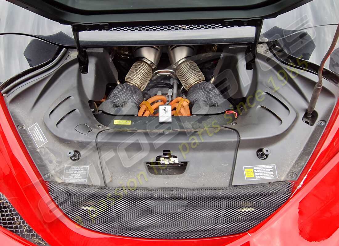 ferrari 296 gts avec 2525 miles, en préparation pour le démontage #18