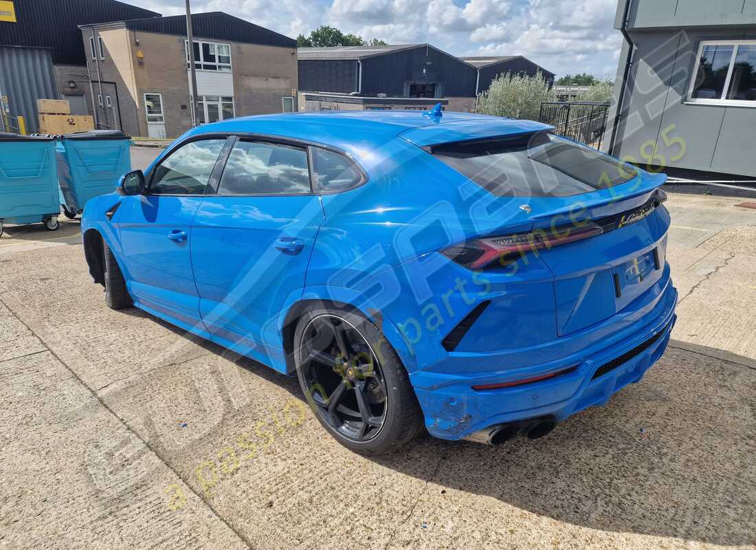 lamborghini urus (2020) avec 13,163 miles, en préparation pour le démontage #3