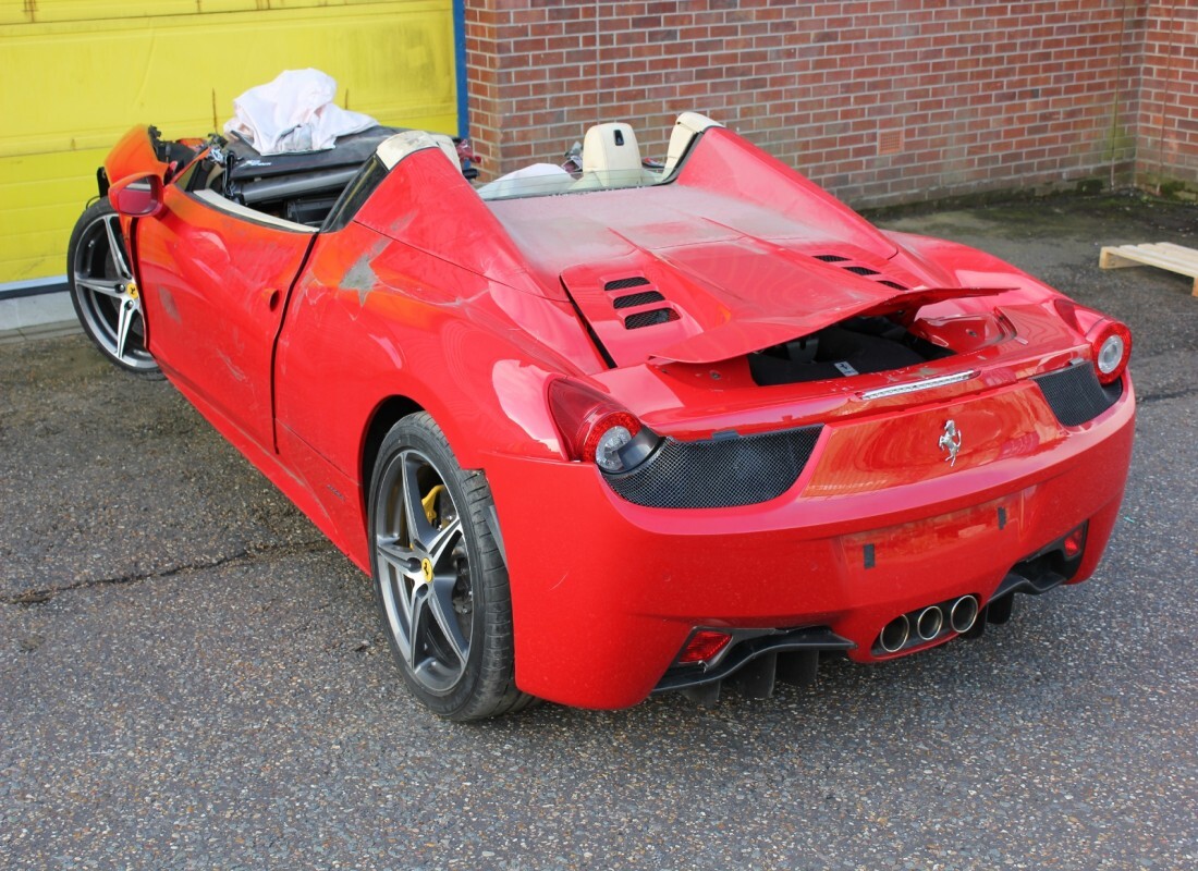 ferrari 458 spider (europe) avec 869 miles, en préparation pour le démontage #5