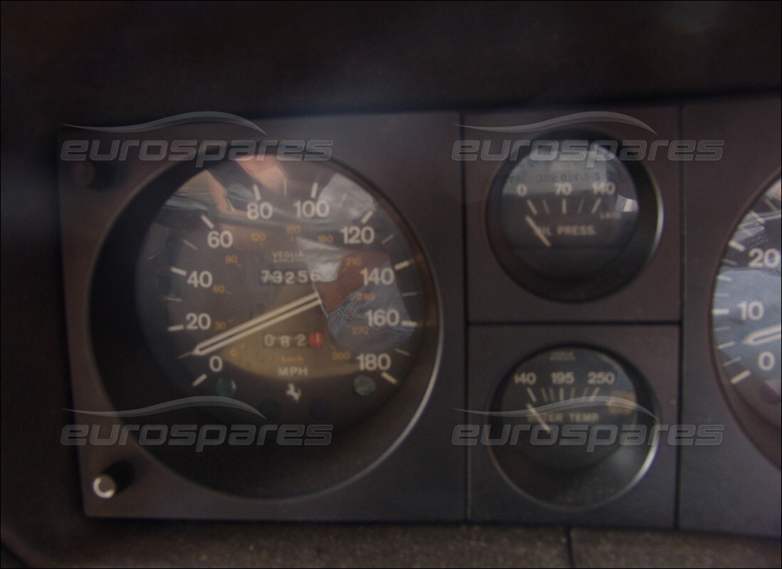 ferrari 365 gt4 2+2 (1973) avec 74,889 miles, en préparation pour le démontage #4