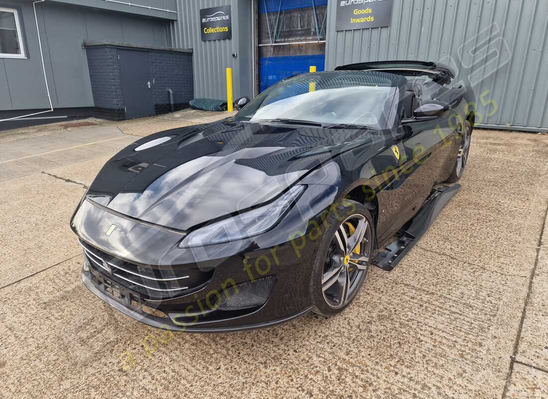 ferrari portofino en préparation pour démantèlement à eurospares