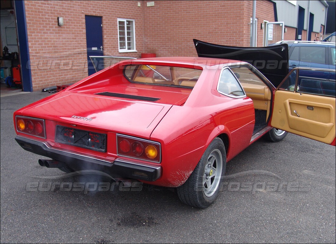 ferrari 308 gt4 dino (1979) avec 54,824 kilomètres, en préparation pour le démantèlement #4