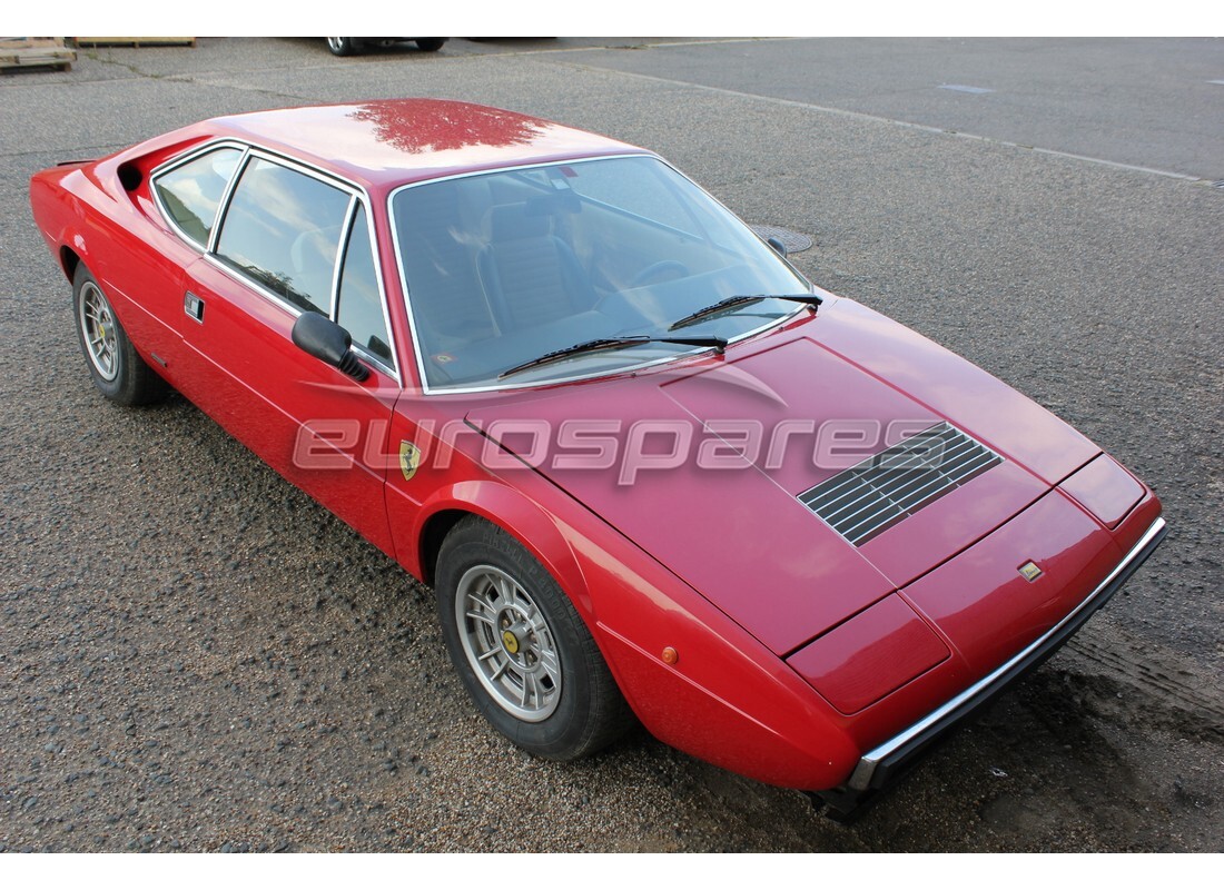 ferrari 208 gt4 dino (1975) avec 25,066 kilomètres, en préparation pour le démantèlement #3