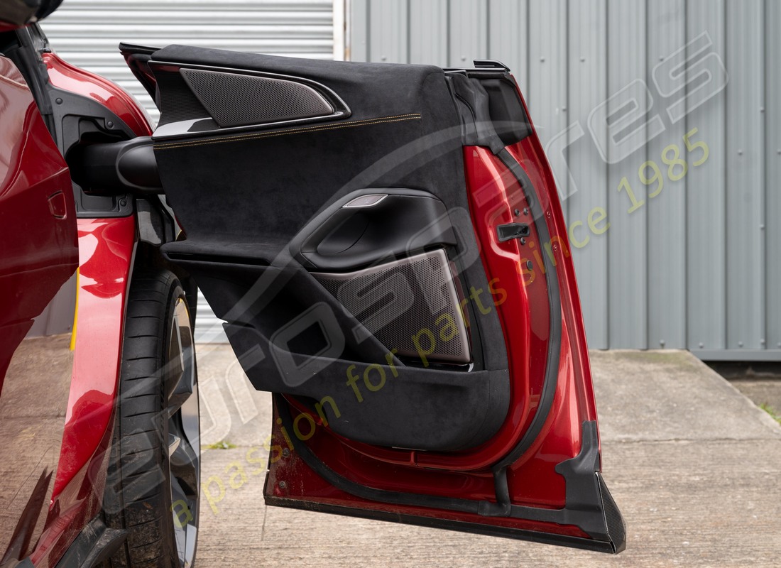 ferrari purosangue avec 1454 miles, en préparation pour le démontage #19