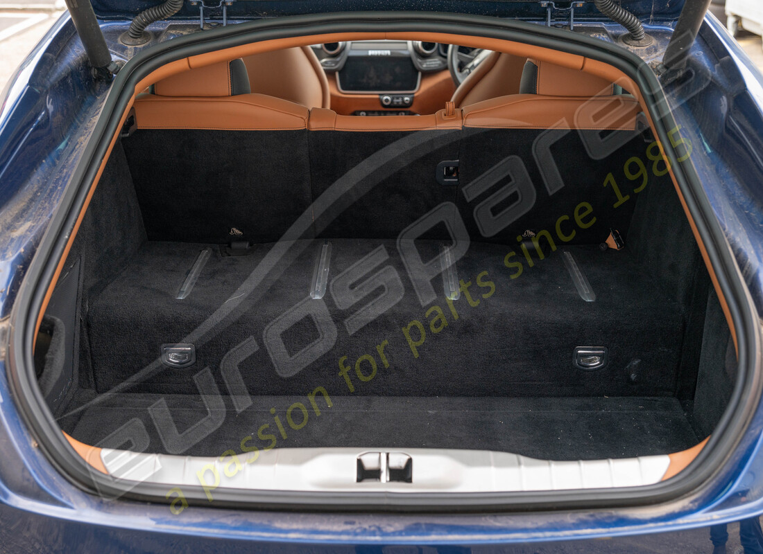 ferrari gtc4 lusso (rhd) avec tbc, en préparation pour le démontage #18