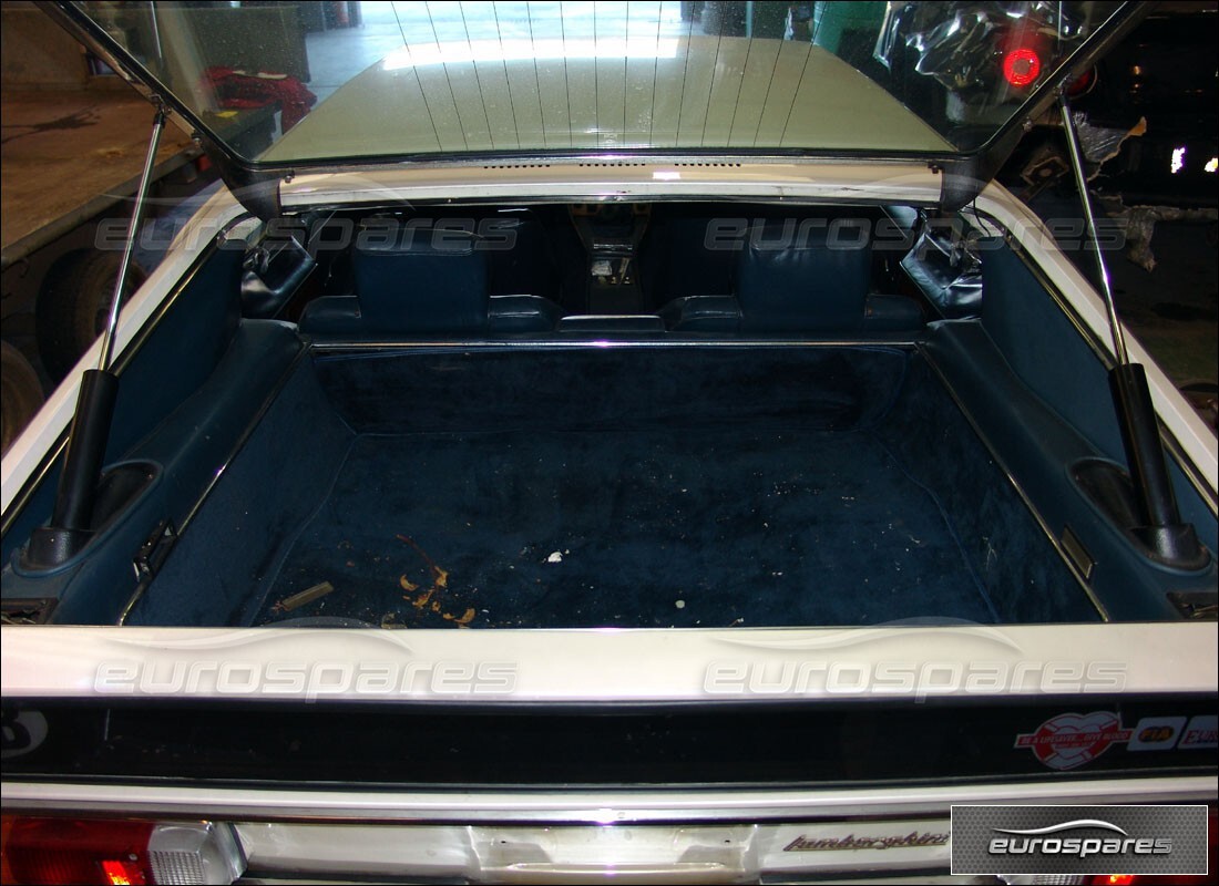 lamborghini espada avec 21,064 miles, en préparation pour le démontage #9