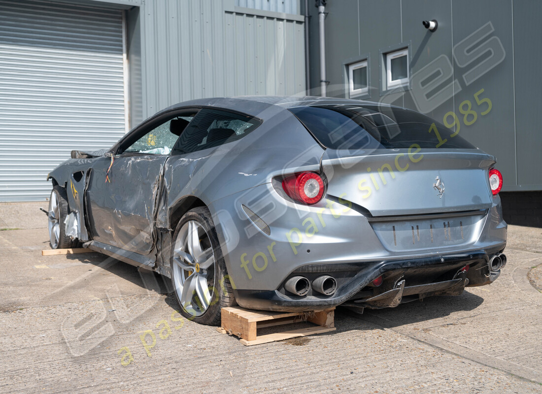 ferrari ff (rhd) avec 50305, en préparation pour le démontage #3