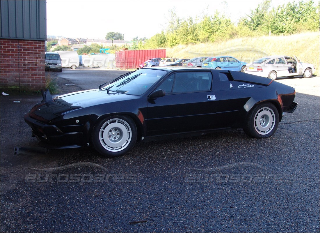 lamborghini jalpa 3.5 (1984) en préparation pour démantèlement à eurospares