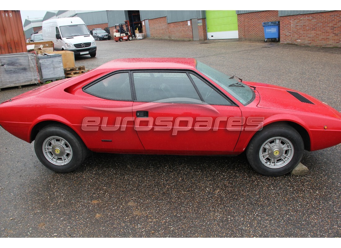 ferrari 308 gt4 dino (1976) avec 4,173 kilomètres, en préparation pour le démantèlement #6