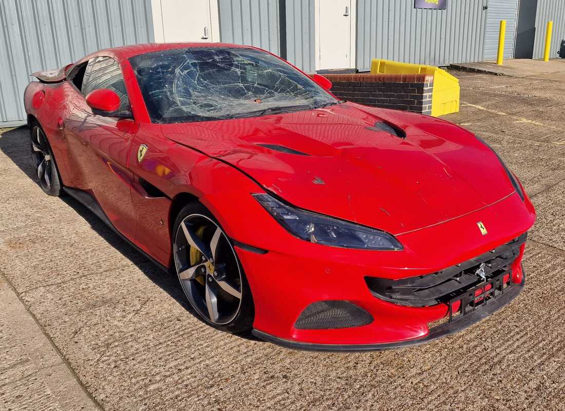 ferrari portofino m avec 2000 miles, en préparation pour le démontage #7