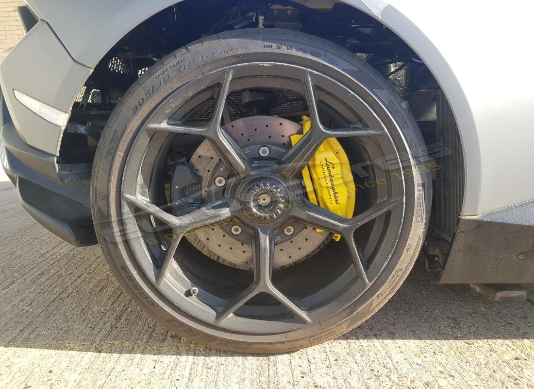 lamborghini performante coupe (2018) avec 0 miles, en préparation pour le démontage #20