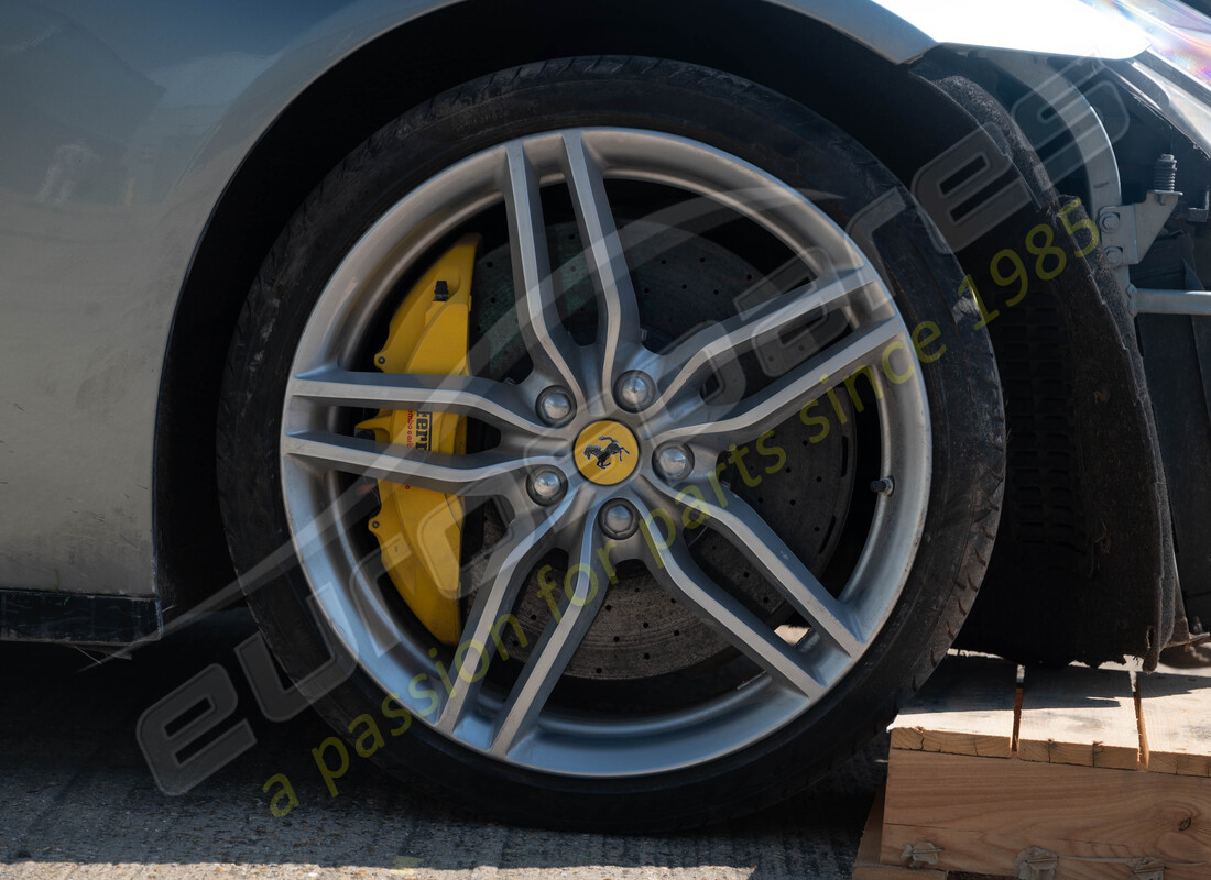 ferrari ff (rhd) avec 50305, en préparation pour le démontage #31