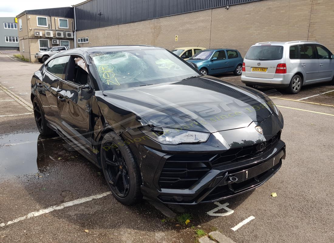 lamborghini urus (2019) avec 7,805 miles, en préparation pour le démontage #7