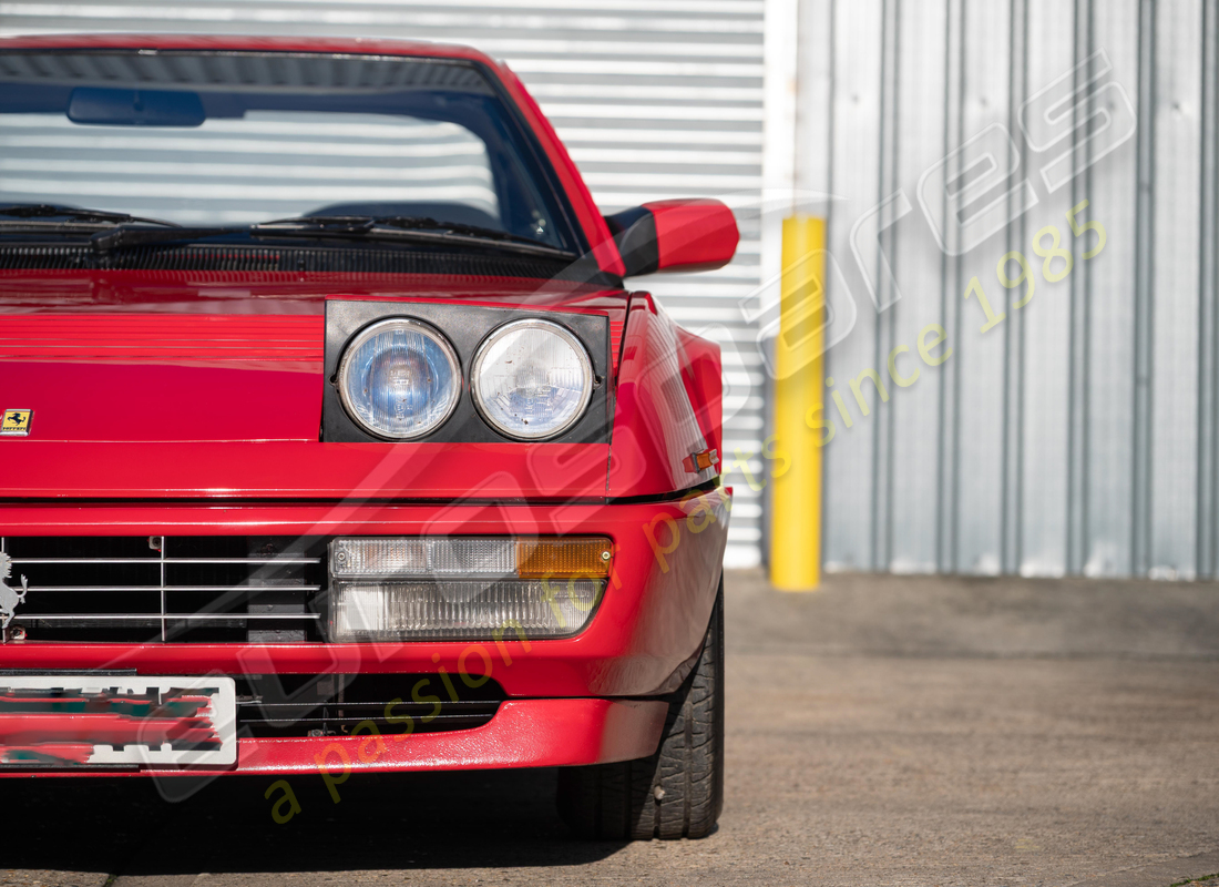 ferrari mondial 3.2 qv (1987) avec 83223, en préparation pour le démontage #25