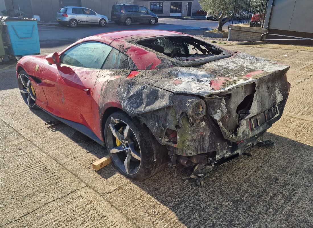 ferrari portofino m avec 2000 miles, en préparation pour le démontage #3