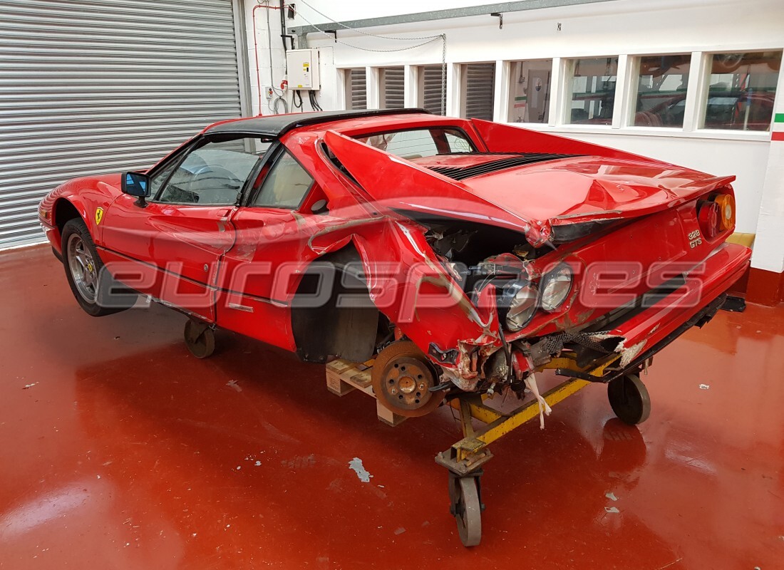 ferrari 328 (1988) avec 29,660 kilomètres, en préparation pour le démantèlement #3