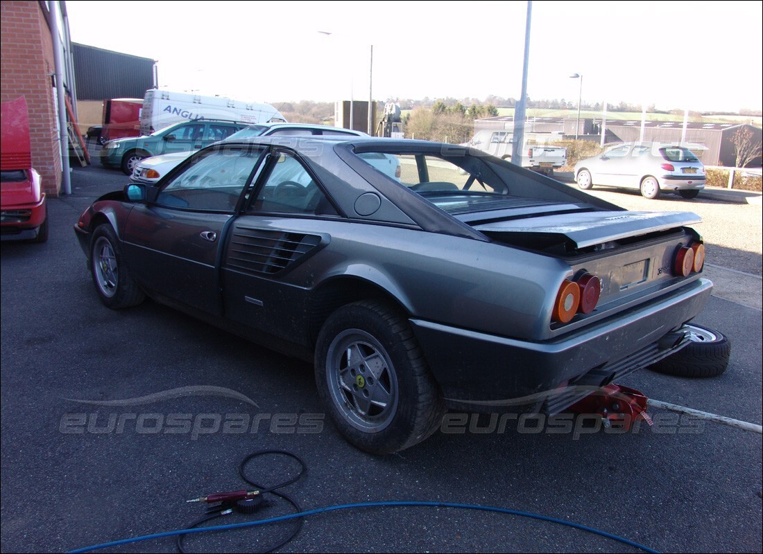 ferrari mondial 3.2 qv (1987) avec 74,889 miles, en préparation pour le démontage #5
