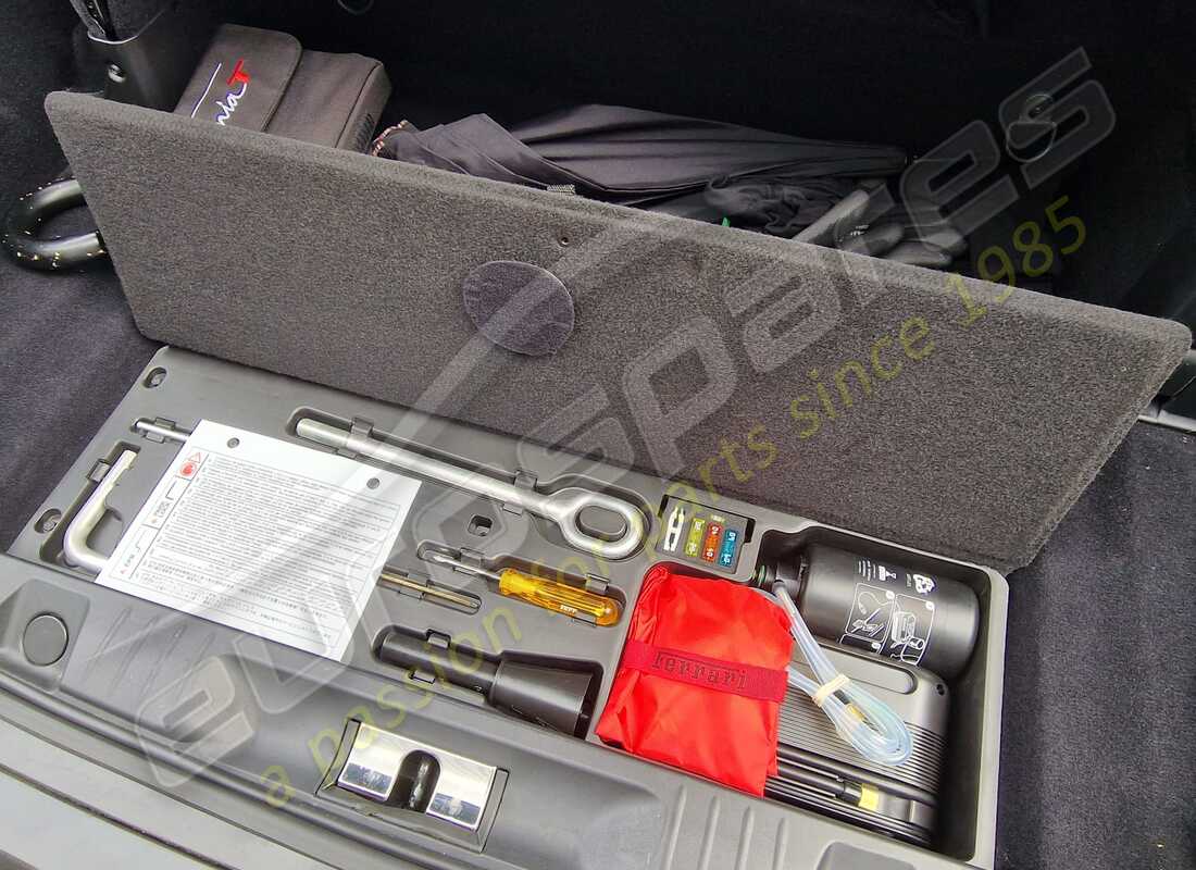ferrari california t (rhd) avec 15,532 miles, en préparation pour le démontage #17