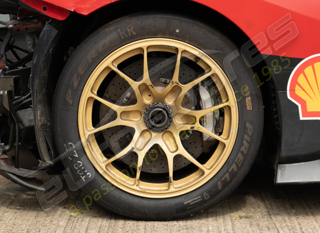 ferrari 488 challenge avec 3900km, en préparation pour le démontage #27