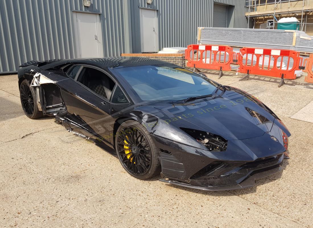 lamborghini lp740-4 s coupe (2018) avec 6,254 miles, en préparation pour le démontage #7