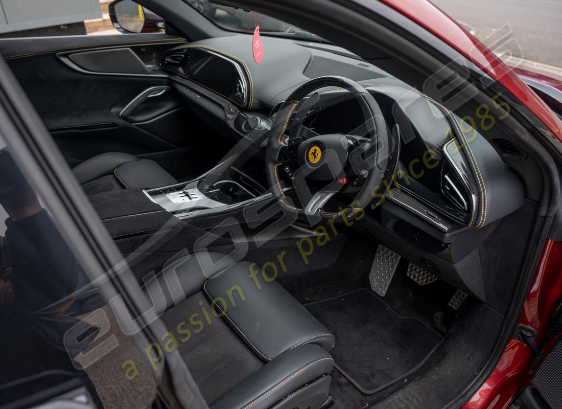 ferrari purosangue avec 1454 miles, en préparation pour le démontage #9