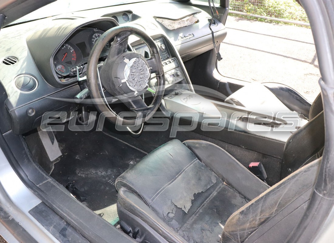 lamborghini gallardo spyder (2006) avec 20,000 kilomètres, en préparation pour le démantèlement #9