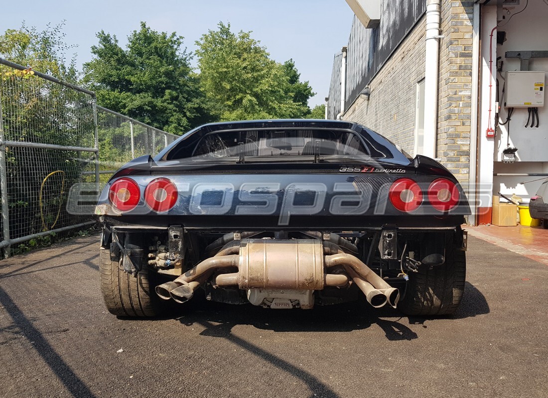 ferrari 355 (5.2 motronic) avec 32,000 miles, en préparation pour le démontage #6