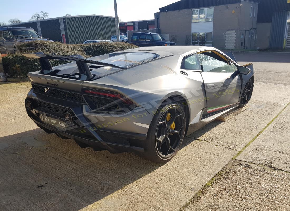 lamborghini performante coupe (2018) avec 0 miles, en préparation pour le démontage #5