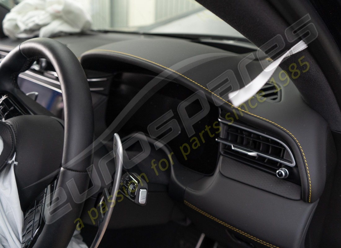 maserati grecale modena (2023) avec 3233, en préparation pour le démontage #16