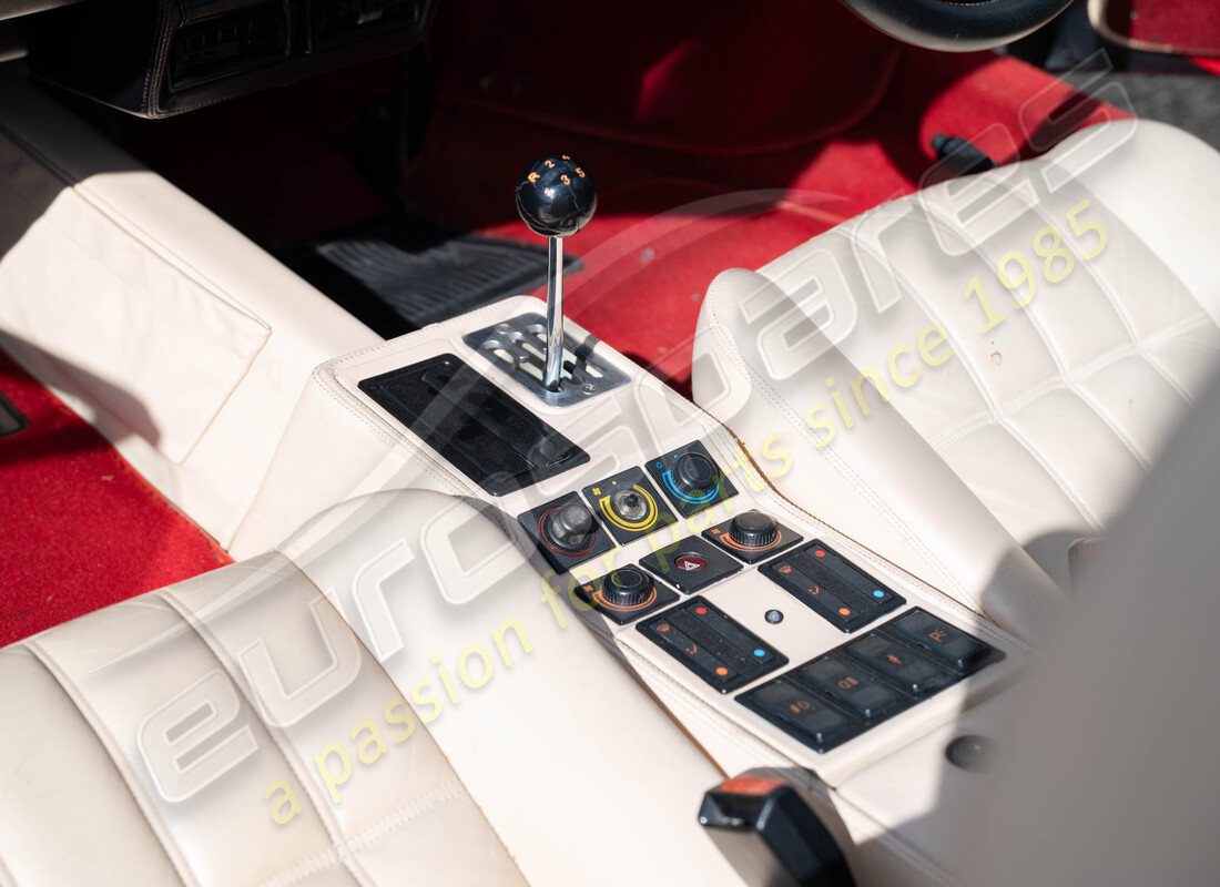 ferrari 328 (1988) en préparation pour le démantèlement #19
