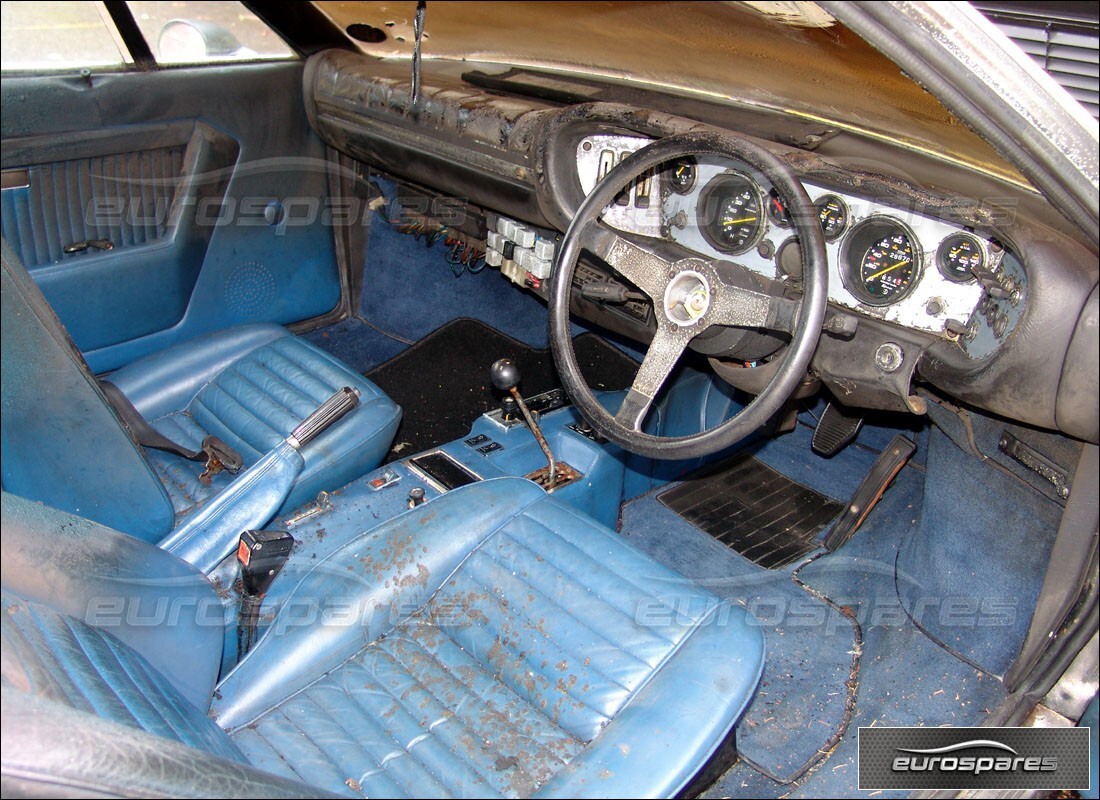 ferrari 308 gt4 dino (1976) avec 26,000 miles, en préparation pour le démontage #9
