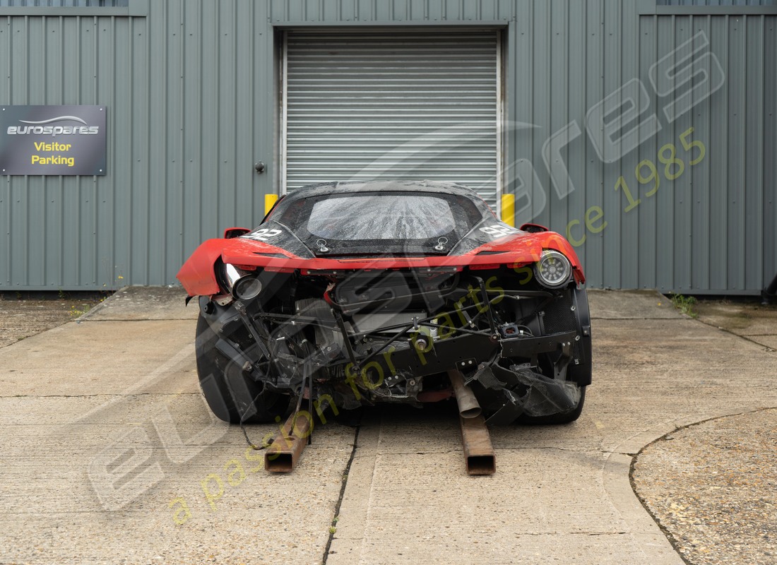 ferrari 488 challenge avec 3900km, en préparation pour le démontage #4