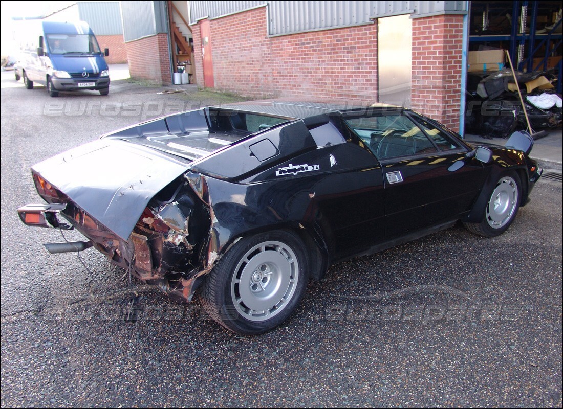 lamborghini jalpa 3.5 (1984) avec 44,773 kilomètres, en préparation pour le démantèlement #10