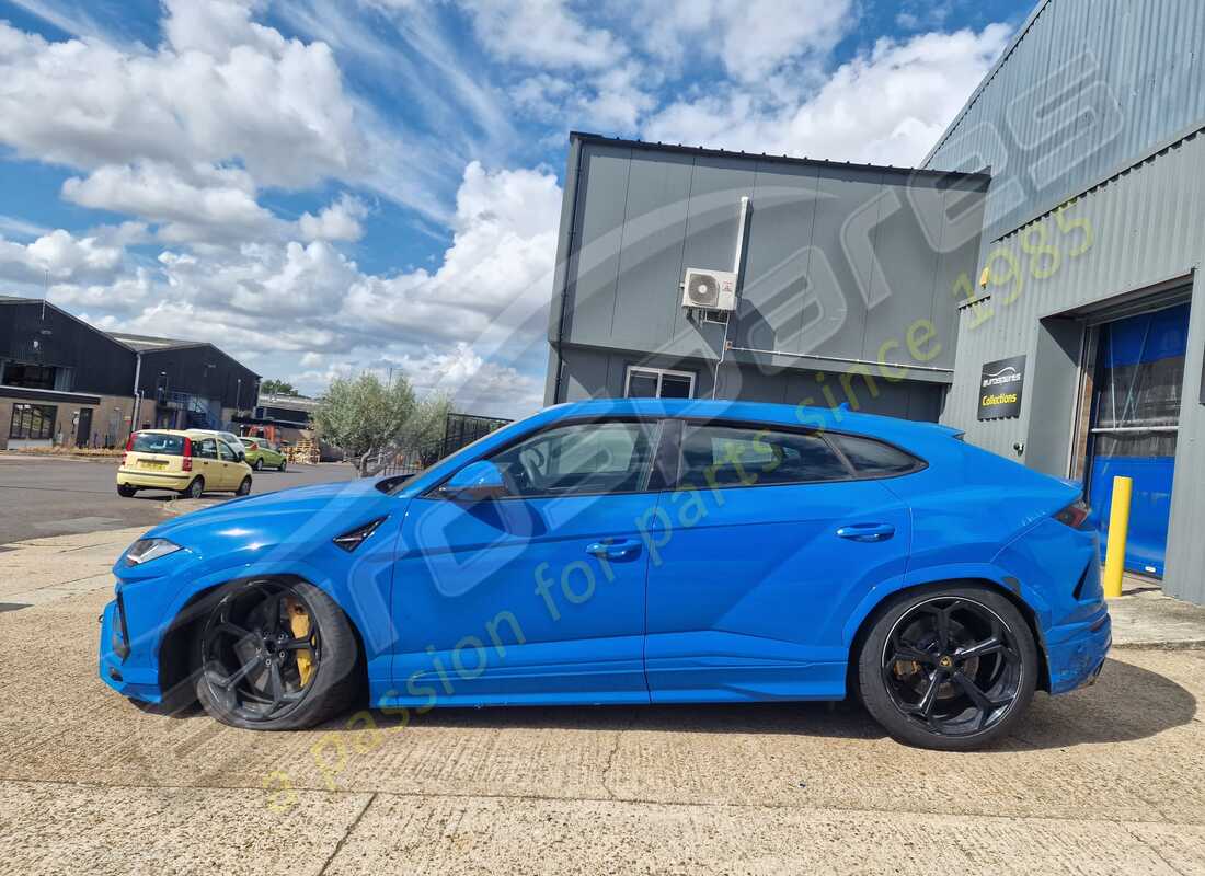lamborghini urus (2020) avec 13,163 miles, en préparation pour le démontage #2