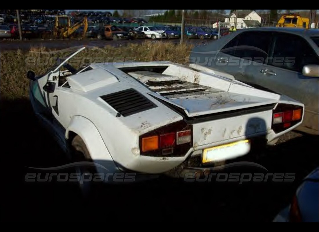 lamborghini countach 5000 qv (1985) avec 23,000 kilomètres, en préparation pour le démantèlement #2