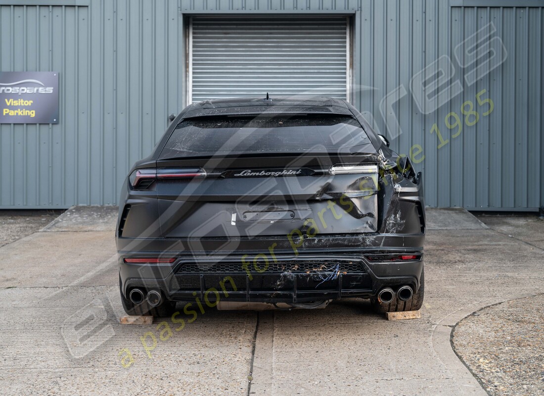 lamborghini urus (2022) avec 11402, en préparation pour le démantèlement #4