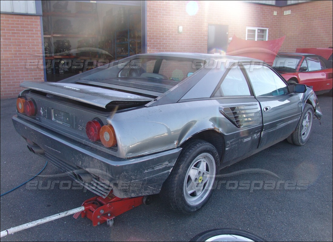 ferrari mondial 3.2 qv (1987) avec 74,889 miles, en préparation pour le démontage #6