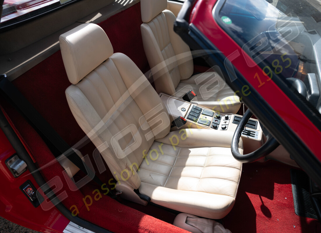 ferrari 328 (1988) en préparation pour le démantèlement #15