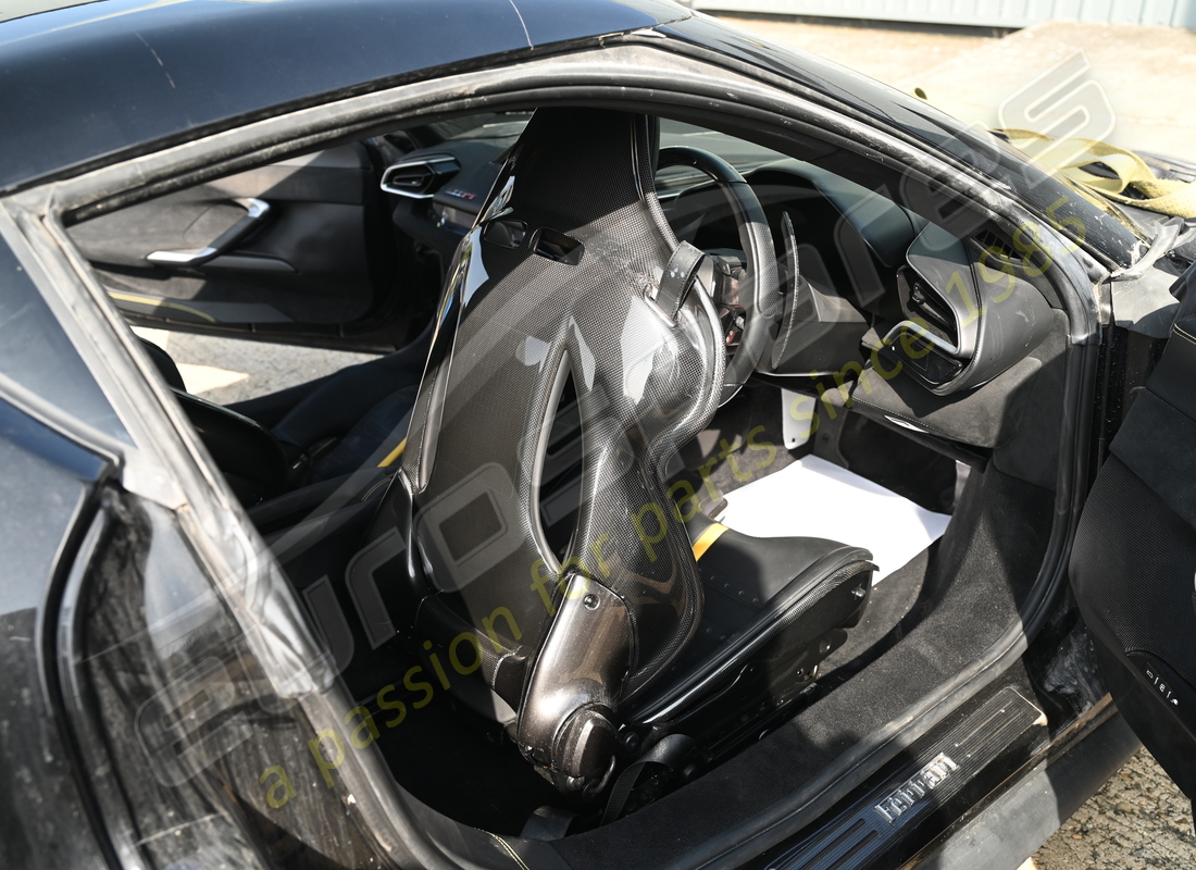 ferrari 296 gtb avec une estimation d'environ 1300 miles (à confirmer), en cours de préparation pour le démontage #11