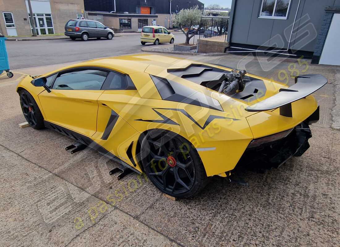 lamborghini lp750-4 sv coupe (2016) avec 6,468 miles, en préparation pour le démontage #3