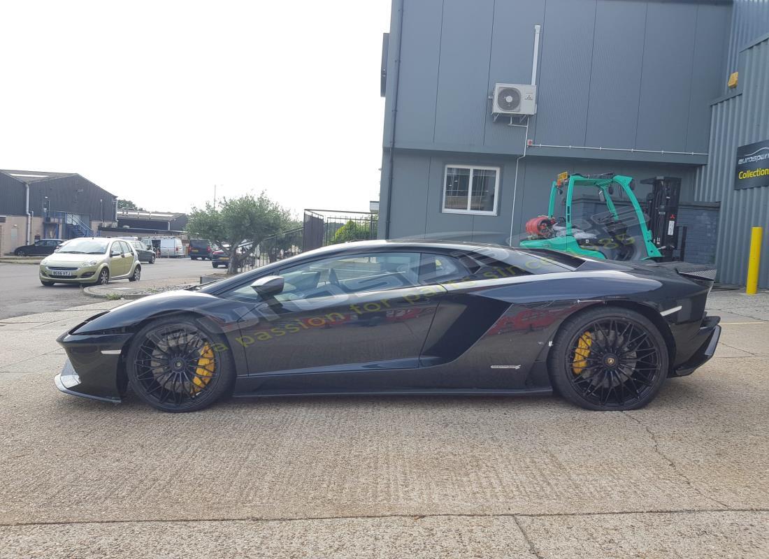 lamborghini lp740-4 s coupe (2018) avec 6,254 miles, en préparation pour le démontage #2