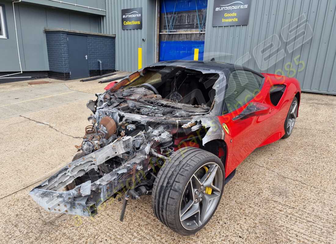 ferrari f8 tributo en préparation pour démantèlement à eurospares