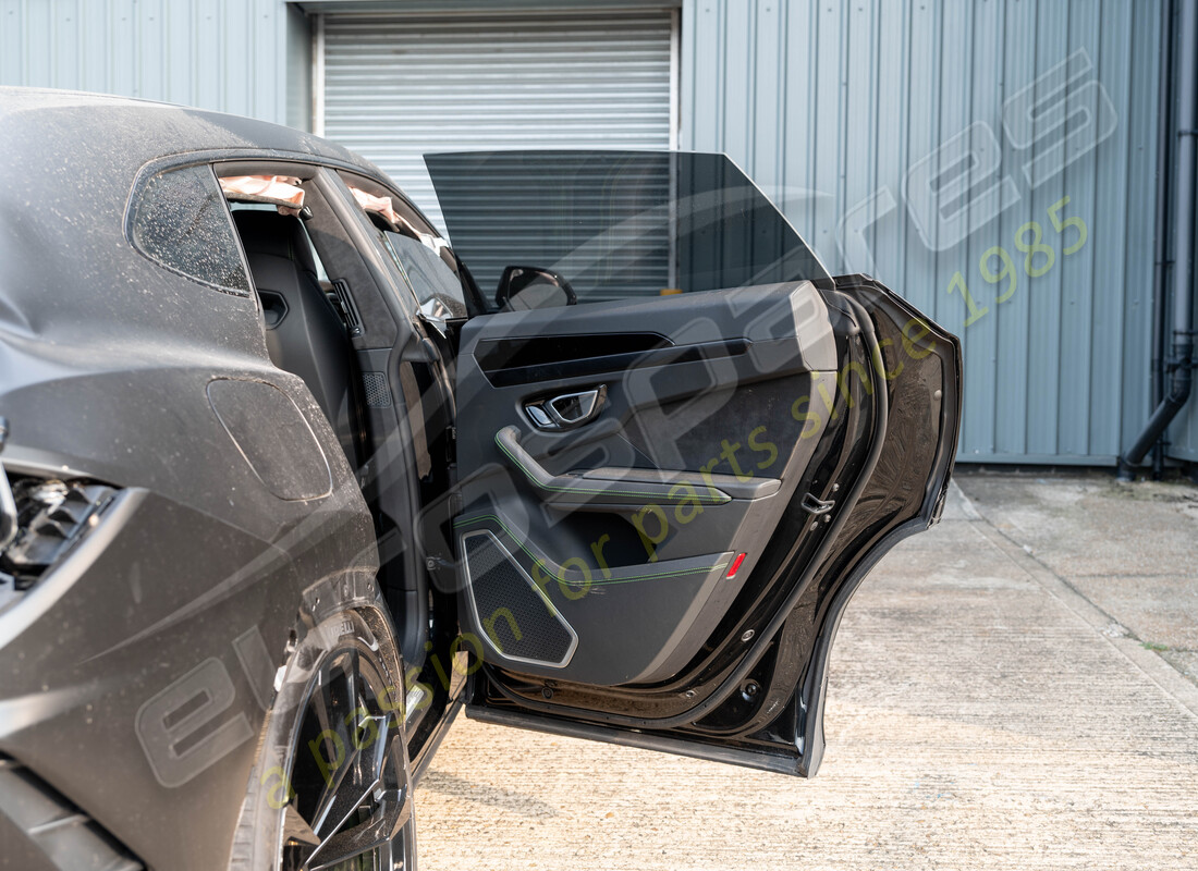 lamborghini urus (2022) avec 11402, en préparation pour le démantèlement #16