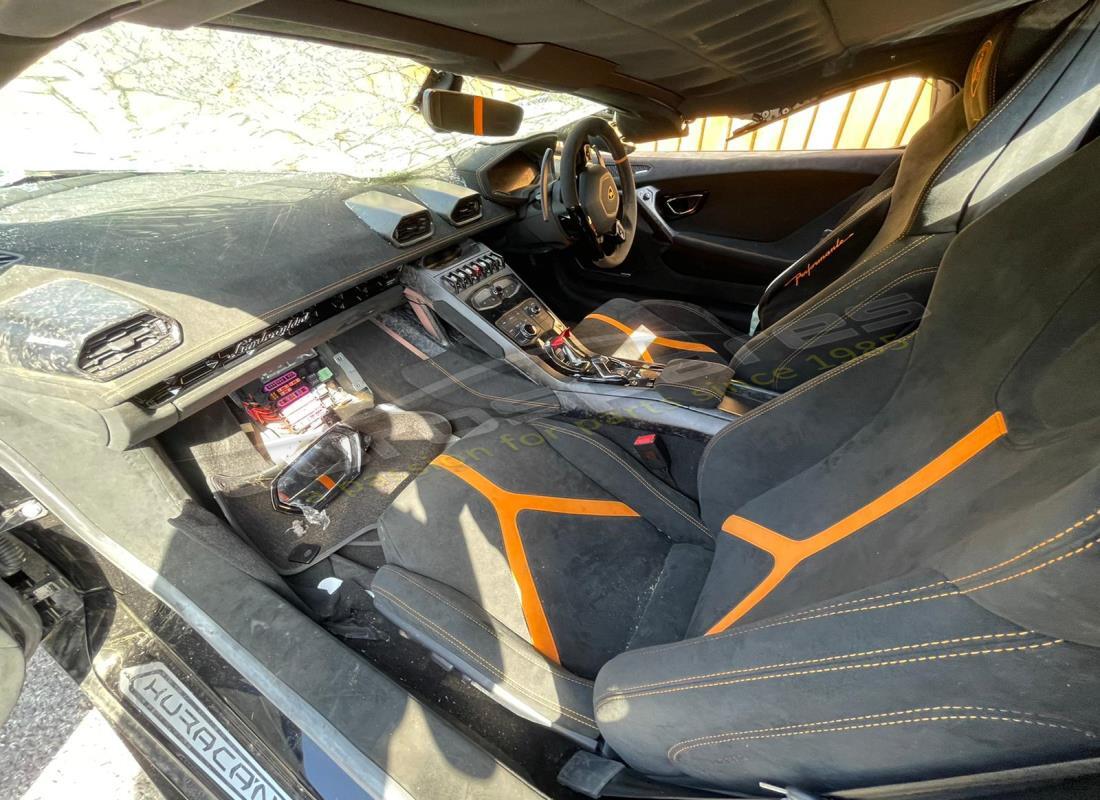 lamborghini performante spyder (2019) avec 1,589 miles, en préparation pour le démontage #8