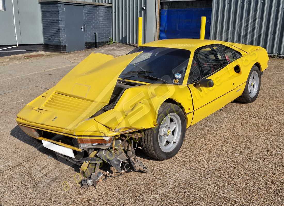 ferrari 328 (1985) en préparation pour démantèlement à eurospares